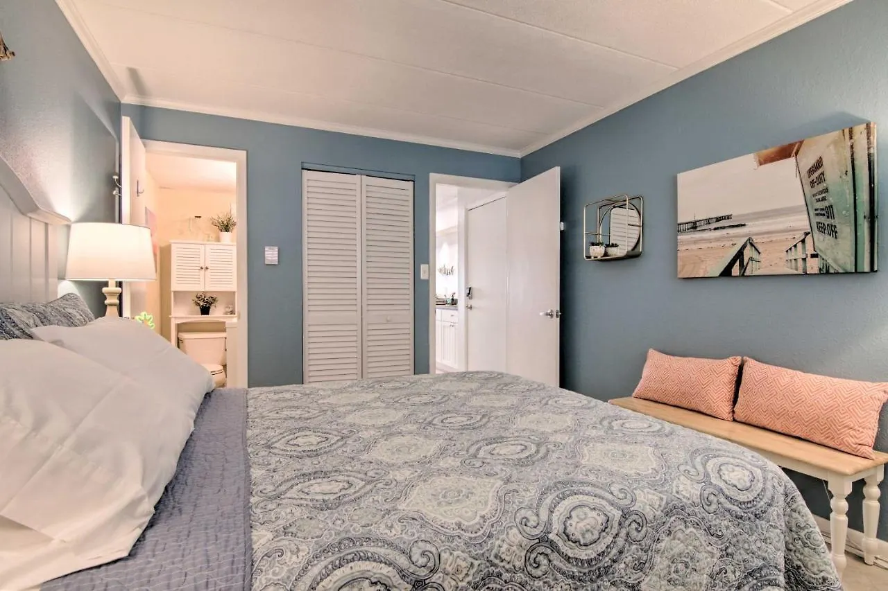 Apartment Condo Retreat With Balcony On Ocean City Beach! United States